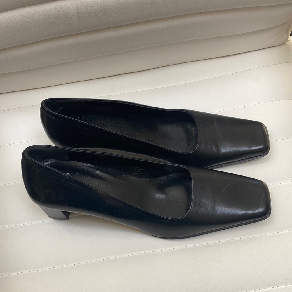 Vintage Coach Black Leather Square Toe Heels****RUNS NARROW****